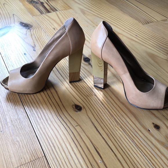 BCBG generation Heels - Picture 3 of 5